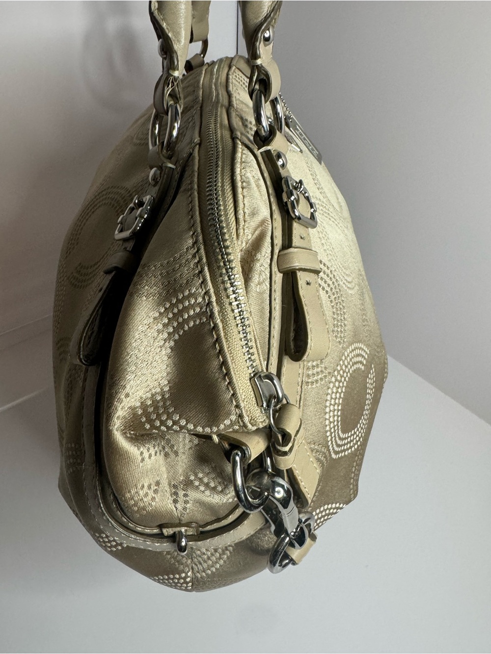 #298 Coach Madison Dotted Op Art Sophia Satchel Two-Way Bag - Picture 5 of 13